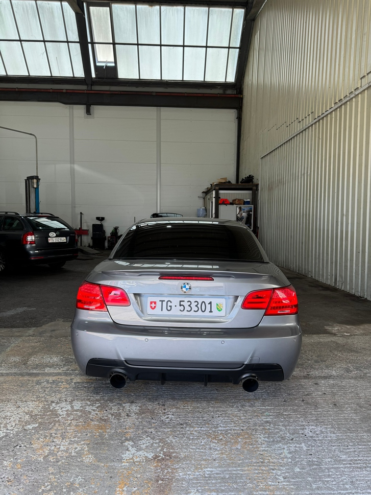 BMW 335i E93 Cabriolet - Top Ausstattung BMW BMW 3er Reihe E93 Cabriolet 335i