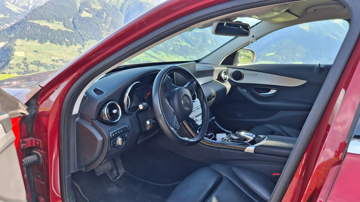 Mercedes-Benz C-Klasse S205 Kombi C 250 d Swiss Star 4matic