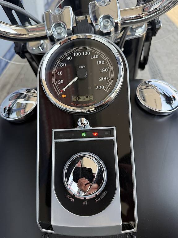 Harley-Davidson FLSTFB Fat Boy 103 kaufen â Kultbike HARLEY-DAVIDSON HARLEY-DAVIDSON FLSTFB Fat Boy Special 103