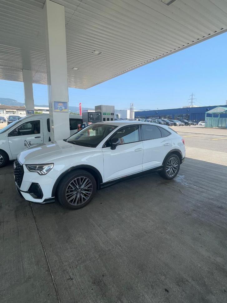 Audi Q3 Sportback 2.0 40 TDI Attraction quattro S-Tronic Audi Q3 Sportback 2.0 40 TDI Attraction quattro S-Tronic