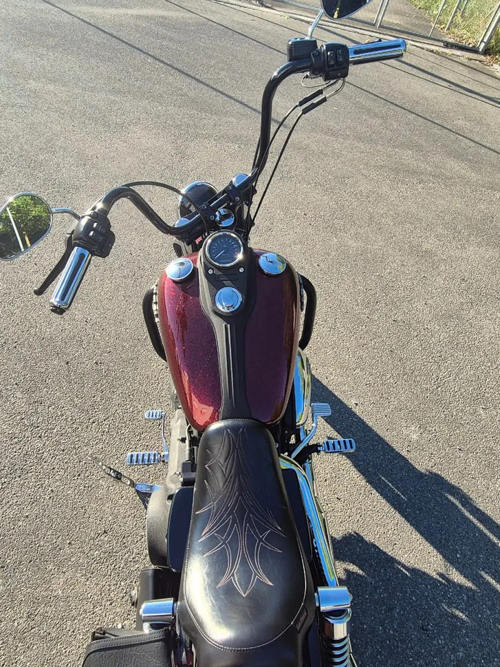 HARLEY-DAVIDSON FXDB Dyna Street Bob zu verkaufen HARLEY-DAVIDSON HARLEY-DAVIDSON FXDB Dyna Street Bob ABS