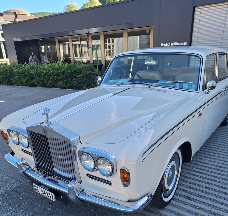 ROLLS-ROYCE Silver Shadow Serie I ROLLS-ROYCE Silver Shadow Serie I