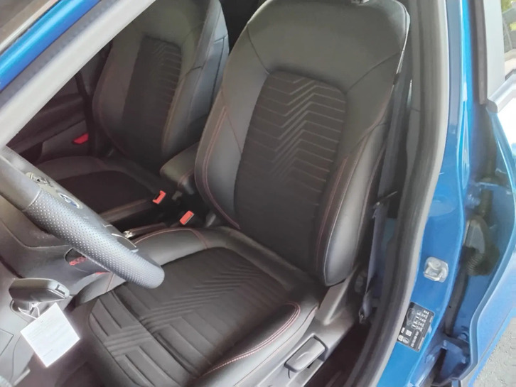 Ford Puma 1.0 EcoB Hybrid ST-Line X in Top Zustand Ford Ford Puma 1.0 EcoB Hybrid ST-Line X Design