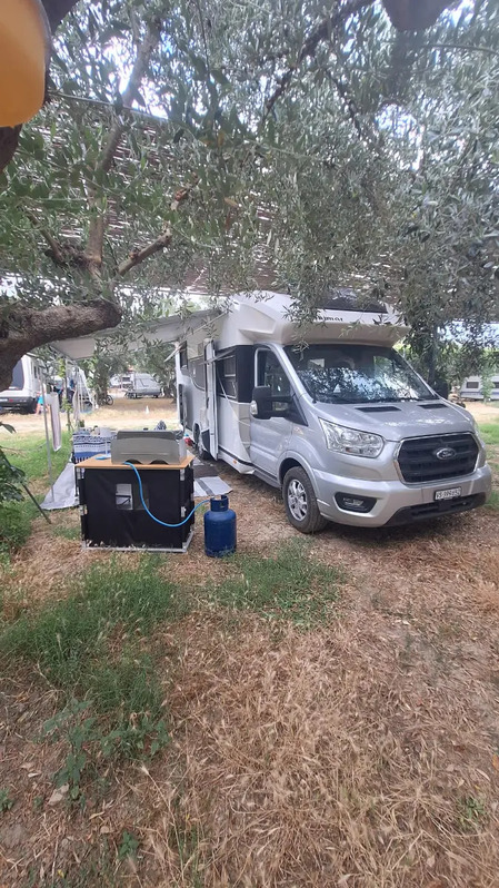 Kompakt und durchdacht: Benimar Tessoro 463 im Angebot FORD FORD Transit 2.0 TDCI Benimar Tessoro 463
