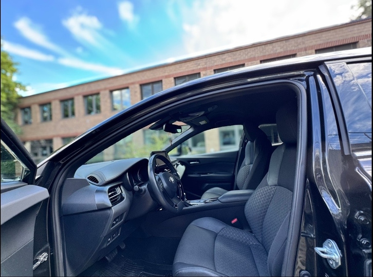 Toyota C-HR 1.8 VVTi HSD Trend