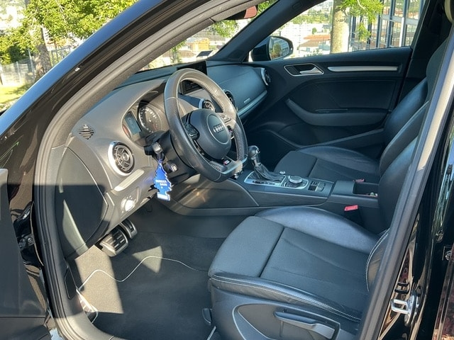 Audi A3 Limousine 1.8 T FSI quattro in Schweiz kaufen Audi Audi A3 Limousine 1.8 T FSI Attraction quattro S-Tronic