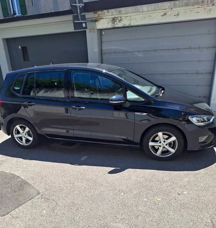 VW Golf VII Sportsvan 2015 - Komfort und Sicherheit VW VW Golf VII Sportsvan 1.4 TSI 125 Comfortline DSG