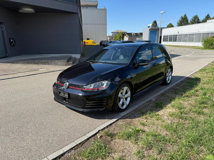 VW Golf VII 2.0 TSI GTI