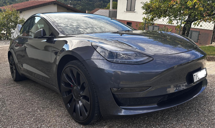Tesla Model 3 Performance D