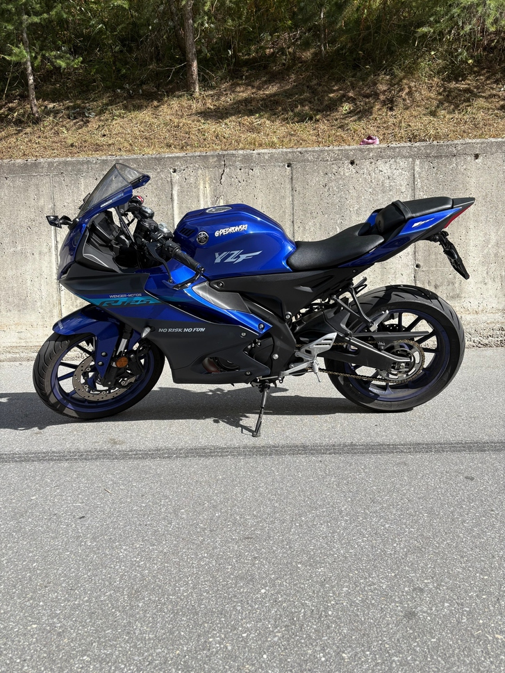 YAMAHA YZF-R 125 ABS YAMAHA YZF-R 125 ABS