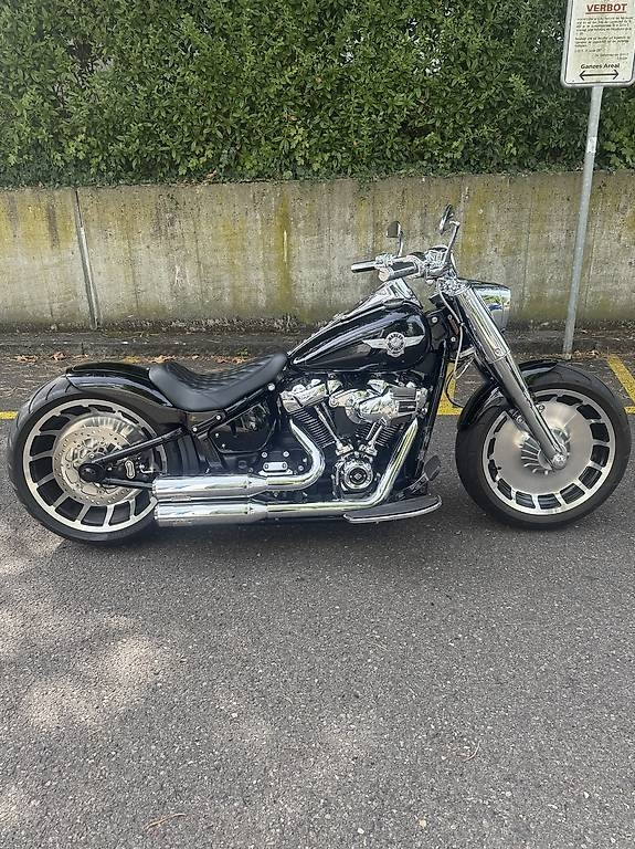 HARLEY-DAVIDSON FLFBS Fat Boy 114 HARLEY-DAVIDSON FLFBS Fat Boy 114