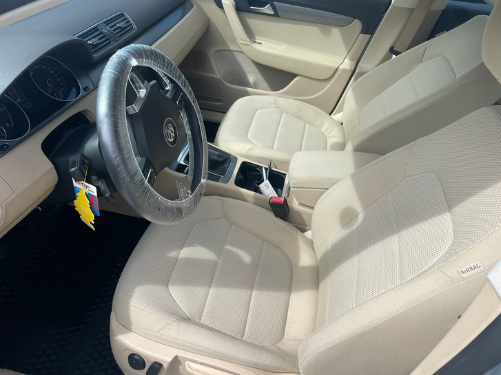 VW Passat Variant 2.0 TDI 170 BlueMT Comfortline VW VW Passat Variant 2.0 TDI 170 BlueMT Comfortline