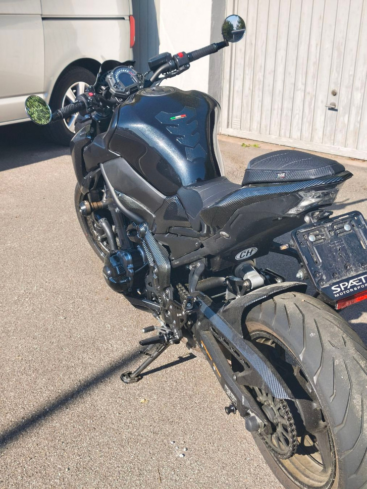 KAWASAKI Z 900