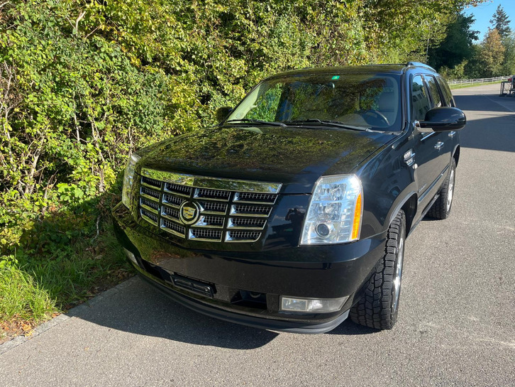 Cadillac Escalade 6.2 V8 Sport Luxury Cadillac Escalade 6.2 V8 Sport Luxury
