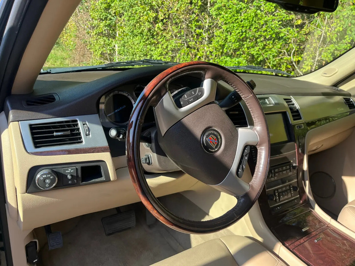 Cadillac Escalade 6.2 V8 Sport Luxury