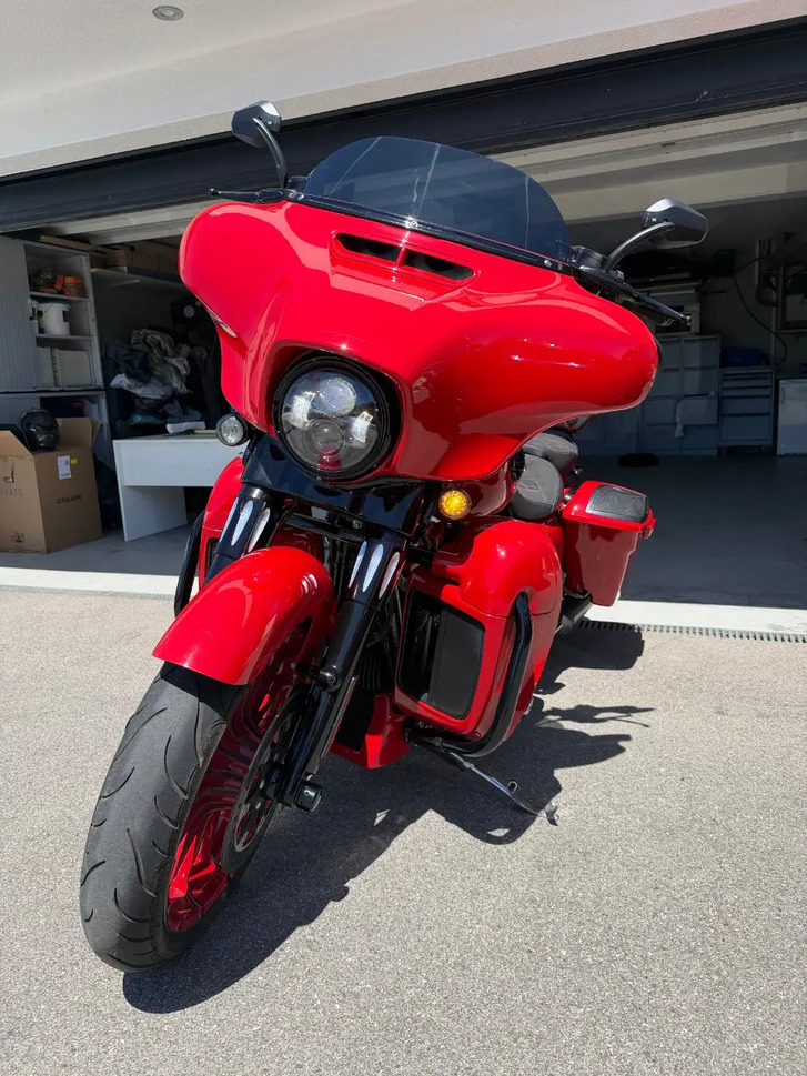 HARLEY-DAVIDSON FLHXSE Street Glide CVO 117 ABS