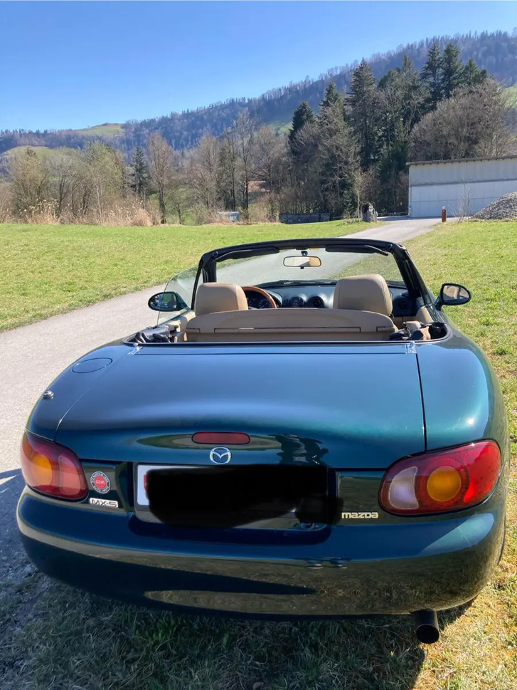 Mazda MX-5 1.8i Youngster - Sportwagen in Top Zustand Mazda Mazda MX-5 1.8i-16V Youngster