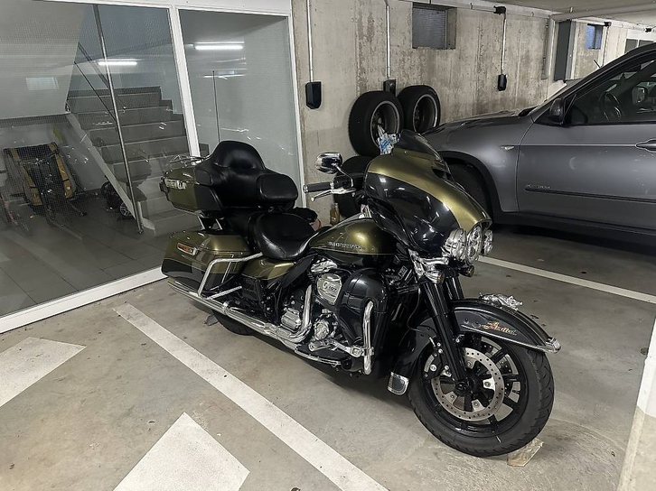 Harley-Davidson FLHTKL Electra Glide, selten! HARLEY-DAVIDSON HARLEY-DAVIDSON FLHTKL Electra Glide Ultra Limited Low ABS