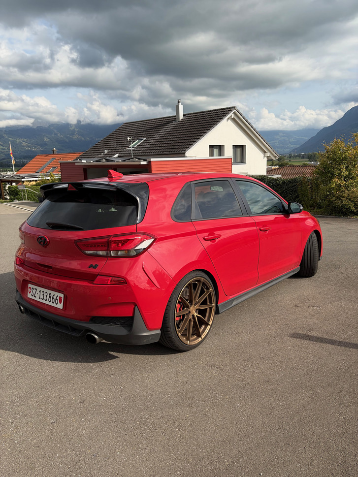 Hyundai i30 N 2.0 T-GDi: Sportlich & Stilvoll Hyundai Hyundai i30 N 2.0 T-GDi