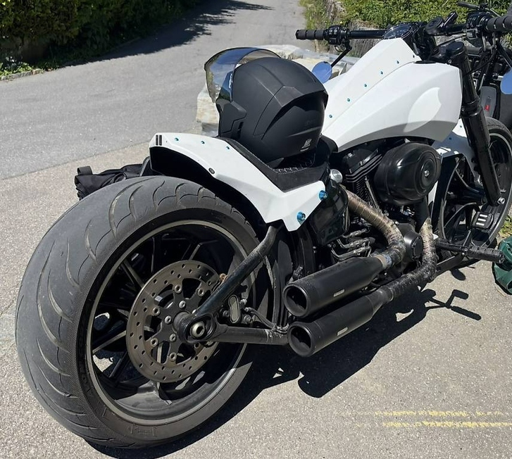 Harley-Davidson FXSB 103 Breakout zu verkaufen HARLEY-DAVIDSON HARLEY-DAVIDSON FXSB 103 Breakout
