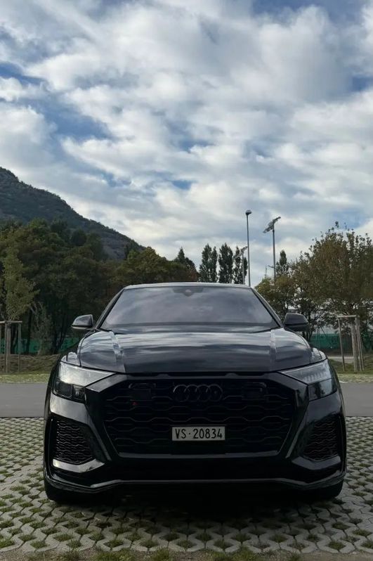 Luxuriöser Audi RS Q8 SUV - Power und Stil vereint Audi Audi RS Q8 SUV 4.0 V8 TFSI quattro T-Tronic