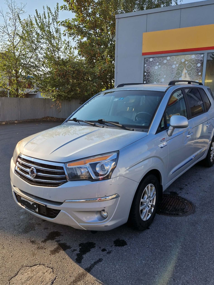 SsangYong Rodius SV 200 4WD, Top Ausstattung, CH SsangYong SsangYong Rodius SV 200 e-XDi 4WD Sapphire