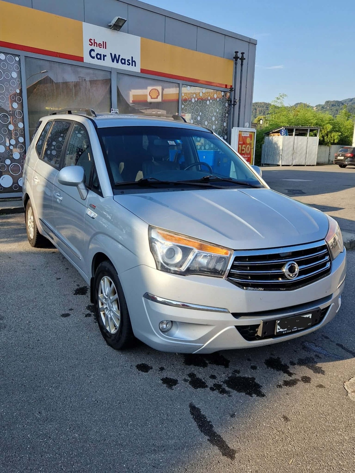 SsangYong Rodius SV 200 4WD, Top Ausstattung, CH SsangYong SsangYong Rodius SV 200 e-XDi 4WD Sapphire