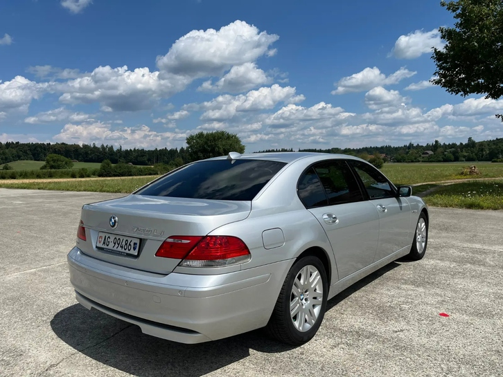 Luxuriöser BMW 760Li V12 zu verkaufen BMW BMW 7er Reihe E66 760Li V12