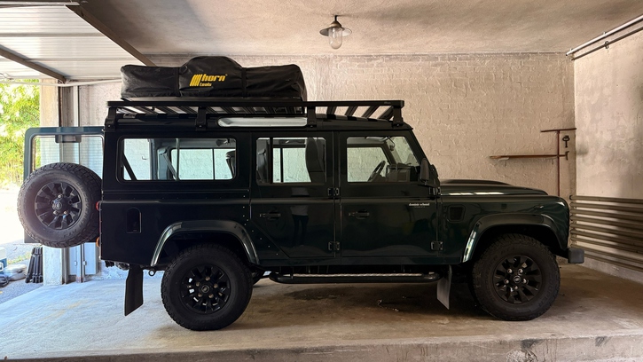 Land Rover Defender 110 2.2 TD4 SW SE Land Rover Defender 110 2.2 TD4 SW SE