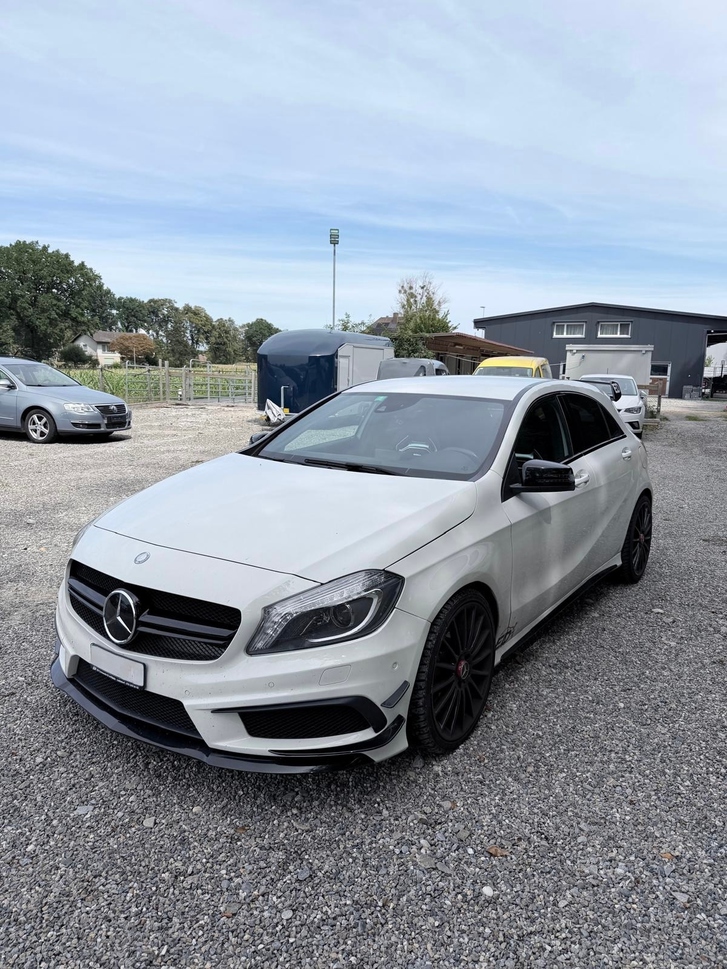 Mercedes-Benz A-Klasse W176 A 45 AMG 4m