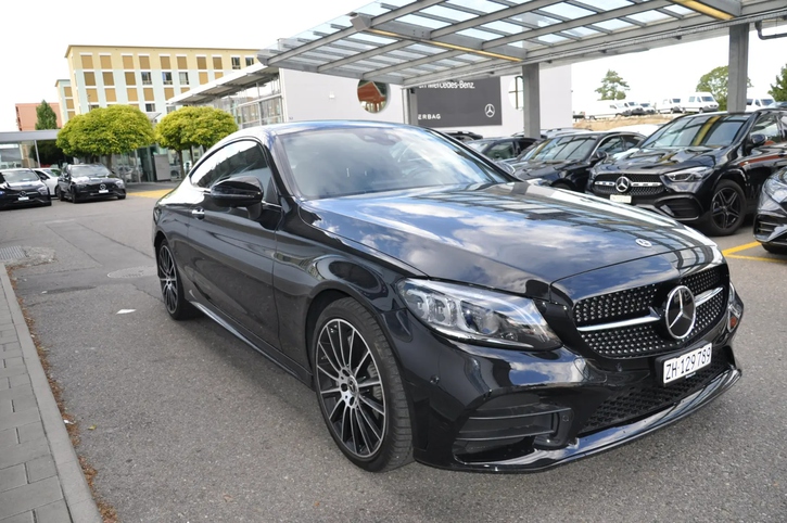 Mercedes-Benz C-Klasse C205 Coupé C 300 AMG Line 4matic