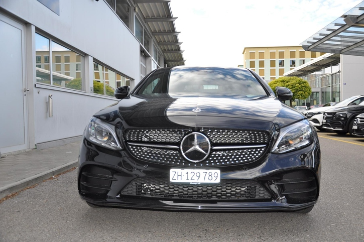 Mercedes C300 AMG Line 4matic â Sportliches Coupé Mercedes-Benz Mercedes-Benz C-Klasse C205 Coupé C 300 AMG Line 4matic