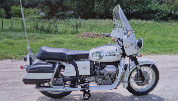 MOTO GUZZI V7 700 MOTO GUZZI V7 700