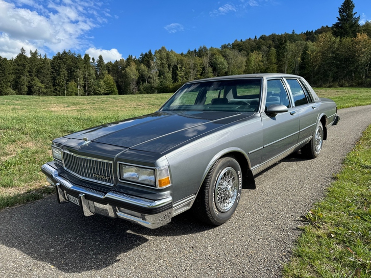 Klassischer Chevrolet Caprice 1987 V8 zu verkaufen Chevrolet Chevrolet Caprice 5.0 V8 Brougham Sedan