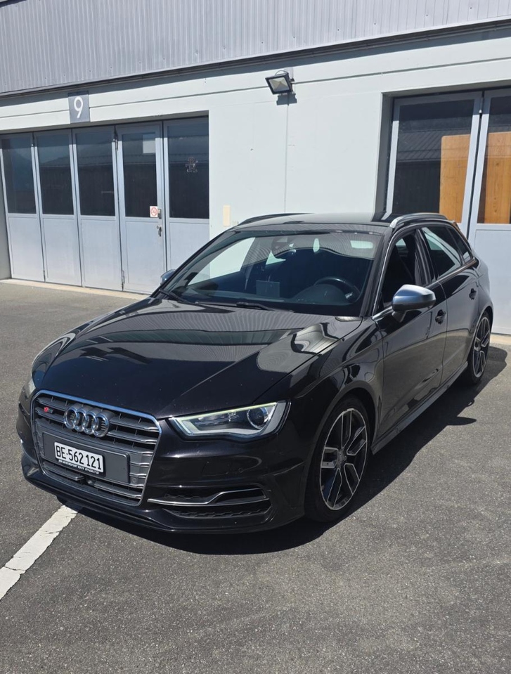 Audi S3 Sportback 2.0 T FSI quattro Audi S3 Sportback 2.0 T FSI quattro