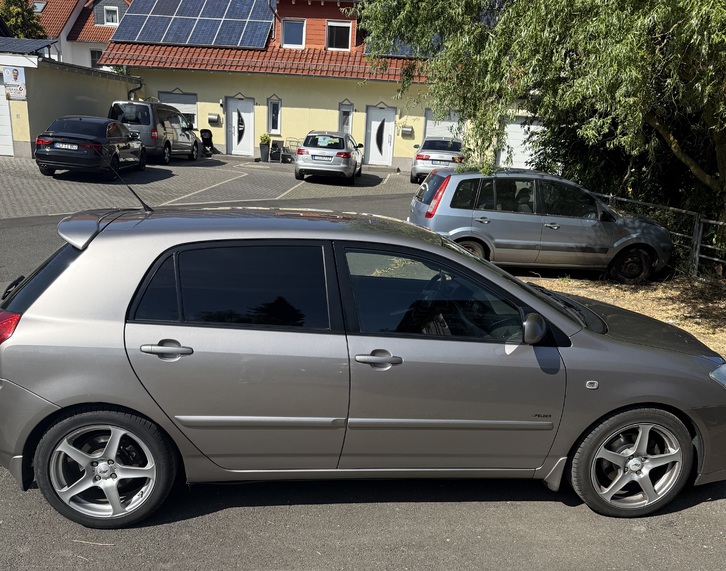 Sportlicher Toyota Corolla 1.8 VVTL-i TS, top Zustand Toyota Toyota Corolla 1.8 VVTL-i TS