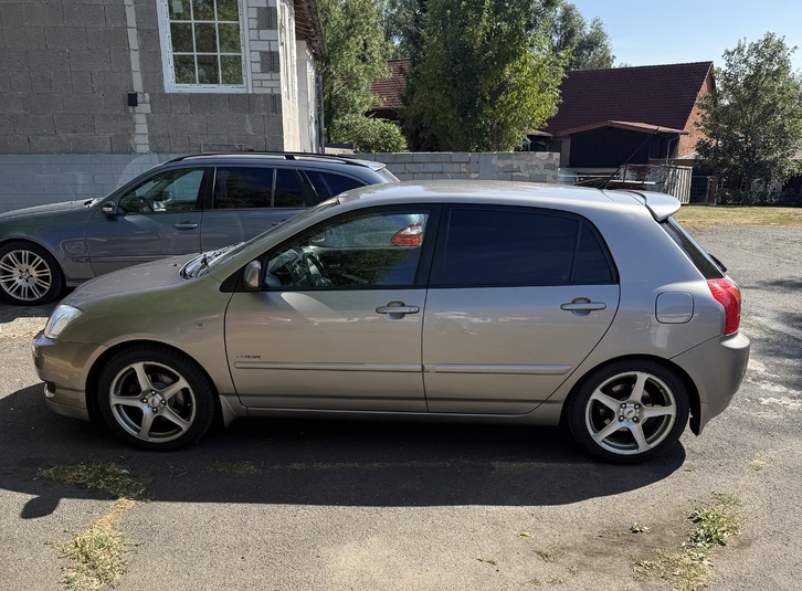 Sportlicher Toyota Corolla 1.8 VVTL-i TS, top Zustand Toyota Toyota Corolla 1.8 VVTL-i TS