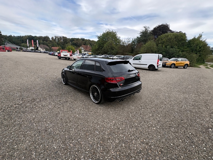 Audi S3 2.0 TFSI quattro S-Tronic, gepflegt Audi Audi S3 2.0 T FSI quattro S-Tronic