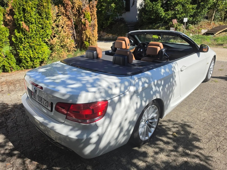 BMW 3er Cabriolet 325i in Weiss - Traumzustand BMW BMW 3er Reihe E93 Cabriolet 325i