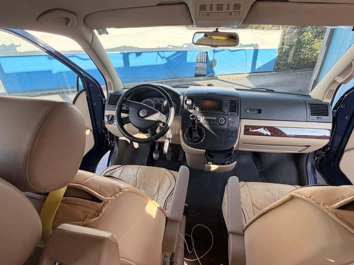 VW T5 Multivan 2.5 TDI 131 Highline 4motion
