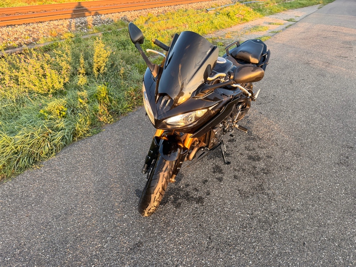 YAMAHA FZ 8 FAZER ABS