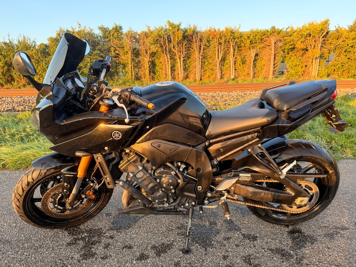 YAMAHA FZ 8  FAZER ABS