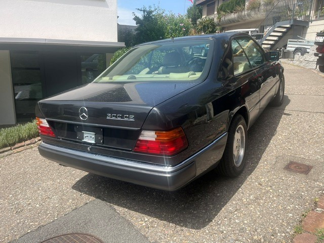 Mercedes-Benz C124 Coup 300 CE - Veteraneneintrag Mercedes-Benz Mercedes-Benz C124 Coupé 300 CE