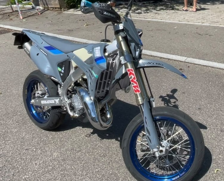 TM SMR 125 Fi 2T TM SMR 125 Fi 2T
