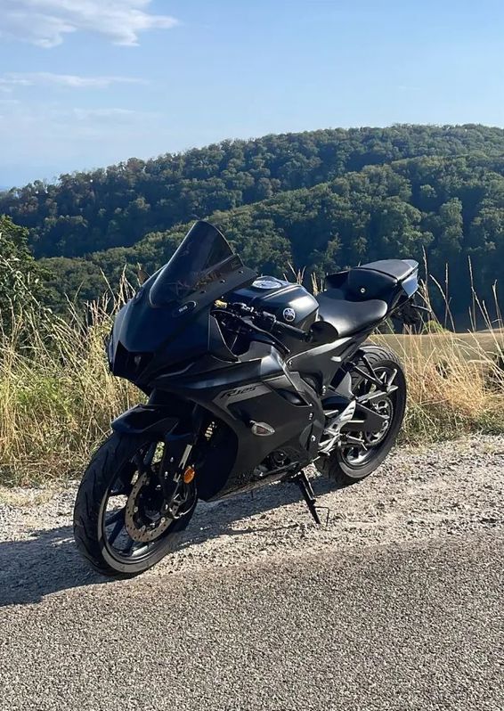 YAMAHA YZF-R 125 ABS YAMAHA YZF-R 125 ABS