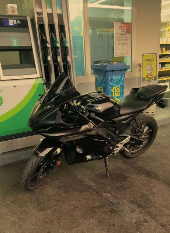 YAMAHA YZF-R 125 ABS