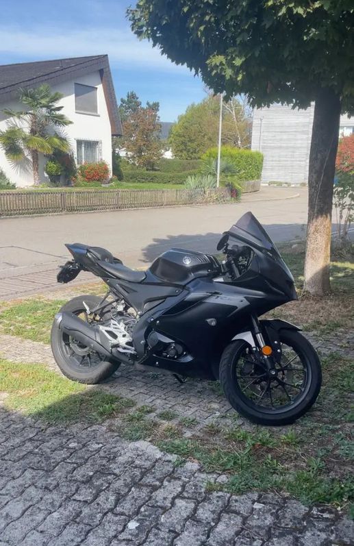 YAMAHA YZF-R 125 ABS