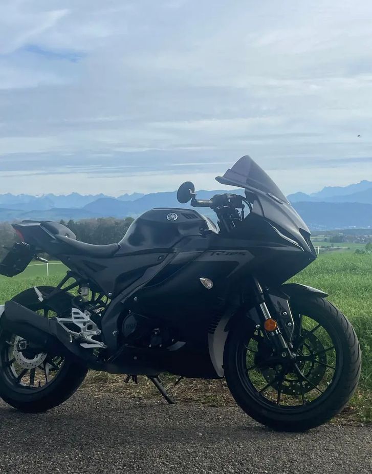 YAMAHA YZF-R 125 ABS