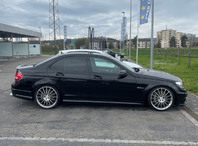 Mercedes-Benz C-Klasse W204 C 63 V8 AMG