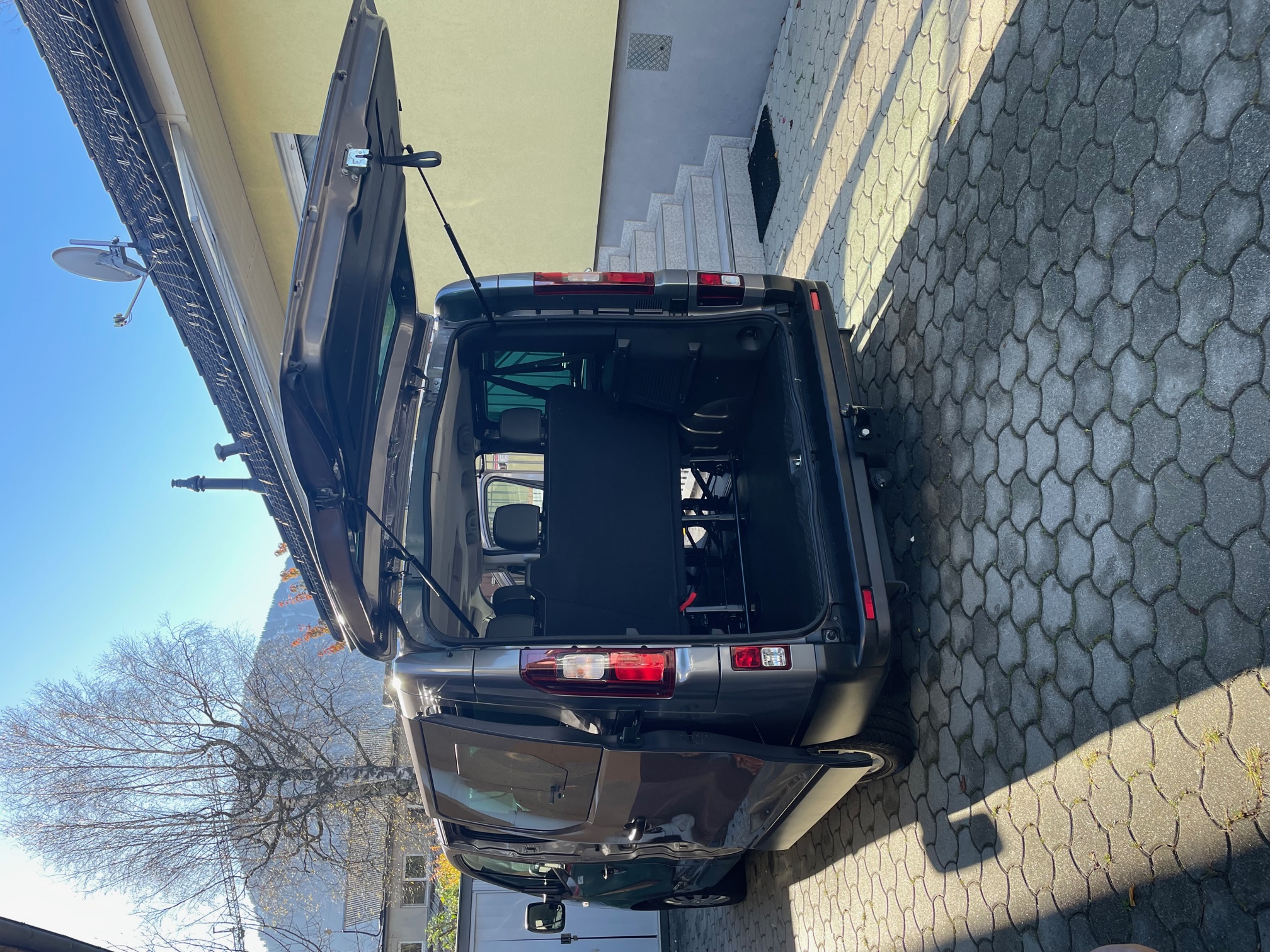 Renault Trafic Passenger/ Family Van Renault 2